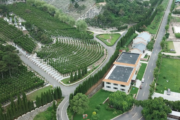沈陽墓地陵園根據客戶需求進行墓位個性化景觀設計