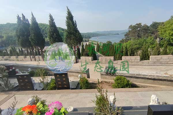 沈陽大河貝墓園